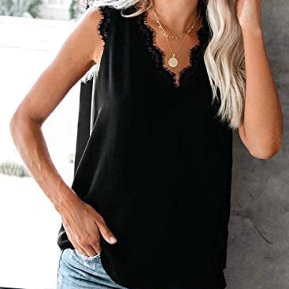 Black Women's V Neck Lace Casual Tank